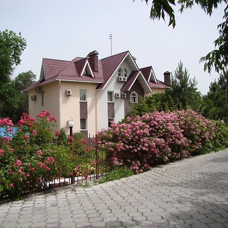 Asian Mountains Bishkek Exteriör bild